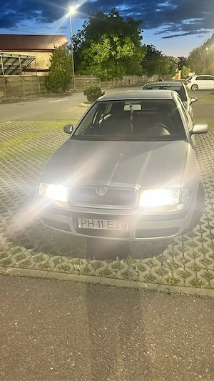 vand Skoda Octavia 1.6 benzina - imagine 5