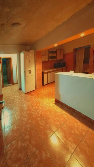 Închiriez apartament cu doua dormitoare + bucătărie Zona Lidia  - imagine 4