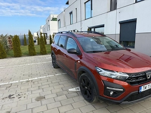 Închiriez auto Uber  Bolt 700 lei chiria  350 rata masin  lei săptamanal   rămânere