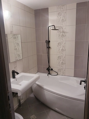 Propietar inchiriez apartament 2 camere ,disponibil imediat - imagine 8