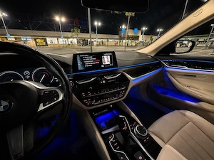 BMW 520d G30 Luxury Line   ACC   360    Display Key   Ambient Multicolor   133.000 KM   Fără Investi - imagine 5