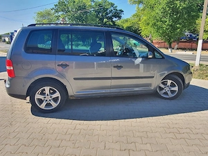 Vând Touran  19 Tdi - imagine 4