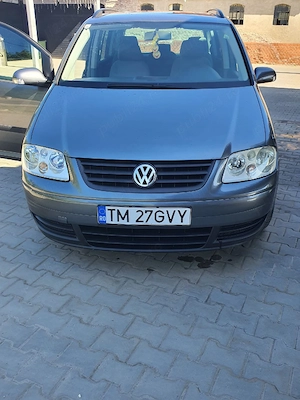 Vând Touran  19 Tdi - imagine 5