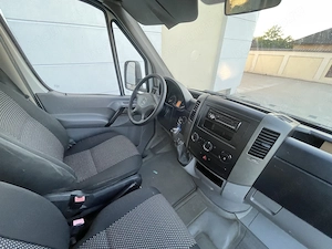 Mercedes Sprinter basculabil pe 3 părți km reali 79000 stare foarte bună  - imagine 8