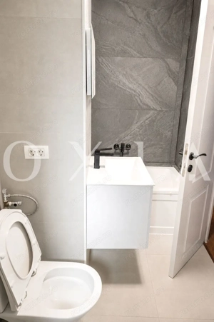 AX1268 Sagului - Turist, Renovat Complet, Lift - imagine 14