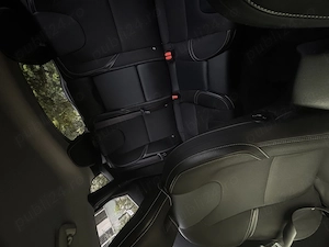 Volvo V40 D3, 5 cilindri in linie.  - imagine 3
