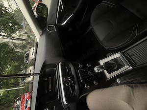 Volvo V40 D3, 5 cilindri in linie.  - imagine 5
