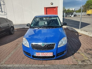 Skoda Fabia benzina 12 fab 2011 preț 2650 euro  - imagine 3