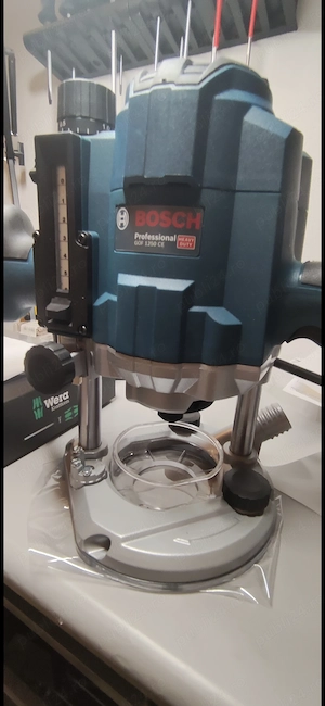 Bosch Professional GOF1250 CE masina de frezat lemn  - imagine 2