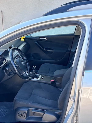 Vw Passat 1.6 TDI 105C.P Euro 5 2010 08 - imagine 7