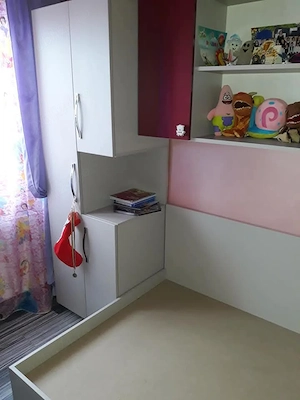Vand mobilier dormitor pentru tineret - imagine 3
