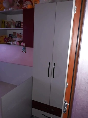Vand mobilier dormitor pentru tineret - imagine 4