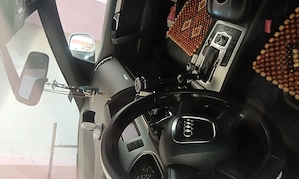Vend Audi Q7 - imagine 2