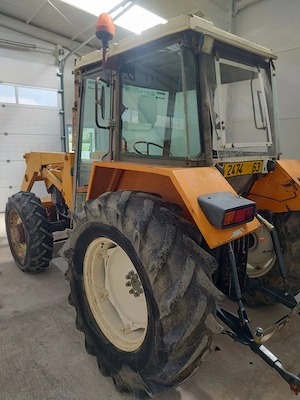 Tractor Renault 65-85 cai, 4x4