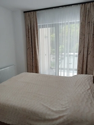 Proprietar vând apartament - imagine 4