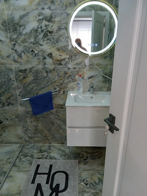 Proprietar vând apartament - imagine 8