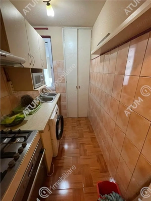 Apartament 2 camere balcon in zona Cedonia din Sibiu - imagine 7
