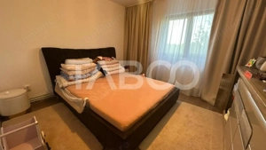 Apartament 4 camere decomandat 2 bai pivnita zona Strand Sibiu - imagine 12