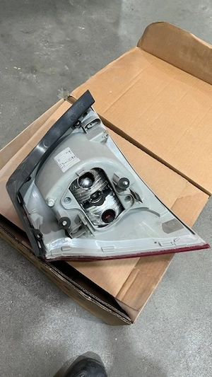 Lampa stop dreapta vw golf 5 depo  - imagine 2