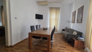 Casa boiereasca, eleganta,piscina, mobilata, teren 517 mp - Agronomie - imagine 3