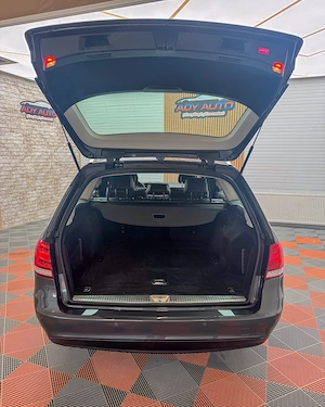 Mercedes-Benz  E-Klasse  E 200 CDI . RAR+ITP. Garantie 12 luni . Buy-Back . Test-Drive .  - imagine 3