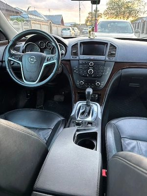 vand opel insignia sport tourer opc line turbo 4x4  - imagine 4