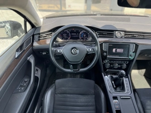 Vw Passat - imagine 9