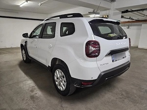Dacia Duster 1.5 Blue DCI 115 CP 4x4 - imagine 3