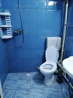 Închiriez garsonieră tiglina  1