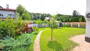 Baneasa - Teisani, vila P+1E, 6 camere, suprafata utila 212 mp - imagine 3