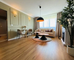Apartament 3 camere, 50 mp, etaj 3 - Zona Cetatii