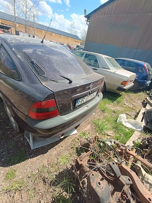 Opel Vectra B, 1996 - imagine 2