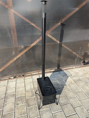Sobă de cort portabilă si ușoară 