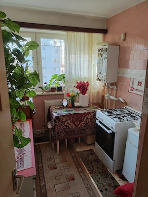 Vând apartament 2 camere semidecomandat   Cartier Marna, Brăila