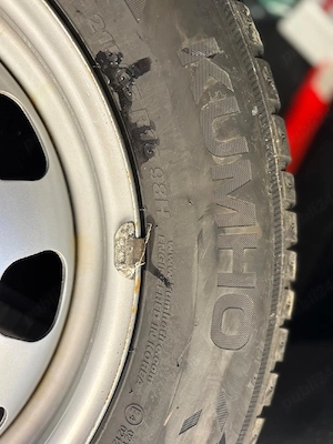 Set 4 roți iarnă complete Kumho WinterCraft WP52 215/65 R16 98H + jante tablă. Folosite 2 sezoane, s - imagine 3
