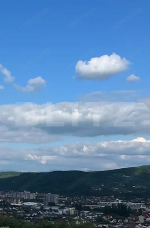 Casă modernă situată pe Dealul Sigmirului, într-o zonă liniștită