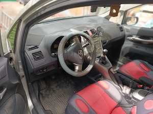 Vand Toyota Auris 1,4 D - imagine 6