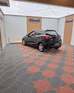   MAZDA 2 , AN 2015   12 . Km reali 90.000 . RAR+ITP. Garantie 12 luni . Buy-Back . Test-Drive .  - imagine 8