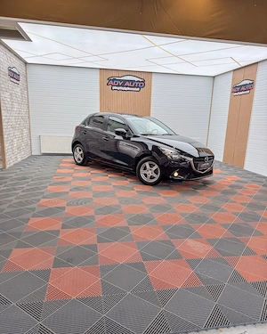  MAZDA 2 , AN 2015   12 . Km reali 90.000 . RAR+ITP. Garantie 12 luni . Buy-Back . Test-Drive .  - imagine 5