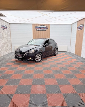   MAZDA 2 , AN 2015   12 . Km reali 90.000 . RAR+ITP. Garantie 12 luni . Buy-Back . Test-Drive .  - imagine 4