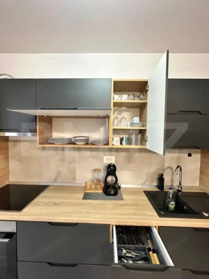 Apartament 2 camere de închiriat – Aradului, et 8, 500 euro