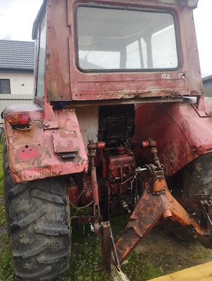 vând international 644