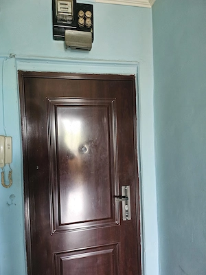 Auchan Titan, strada Jean Steriadi