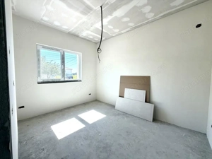 Duplex despartit prin camera tehnica, 5 camere, 110 mp utili - Dumbravita - imagine 9