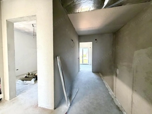 Duplex despartit prin camera tehnica, 5 camere, 110 mp utili - Dumbravita - imagine 11