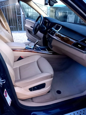 BMW X5 Xdrive automata anul 2012 - imagine 3