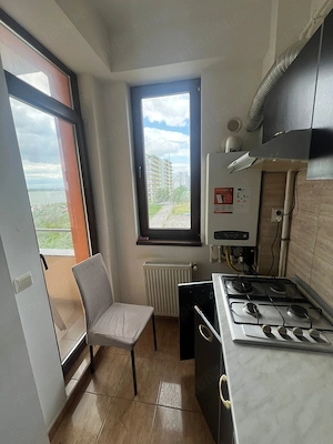 DE VÂNZARE APARTAMENT 3 camere zona cluburi Mamaia - imagine 16