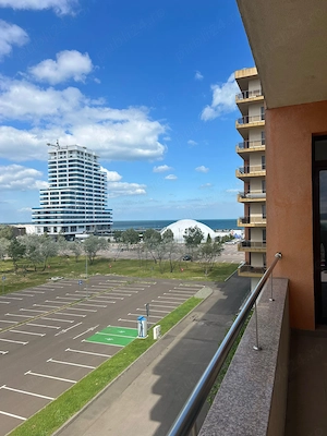 DE VÂNZARE APARTAMENT 3 camere zona cluburi Mamaia