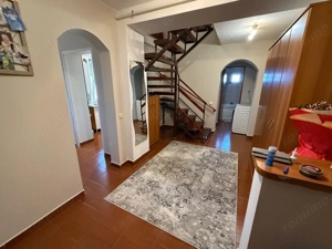 Apartament 4 camere decomandat cu scara interioara, Zona Sarari