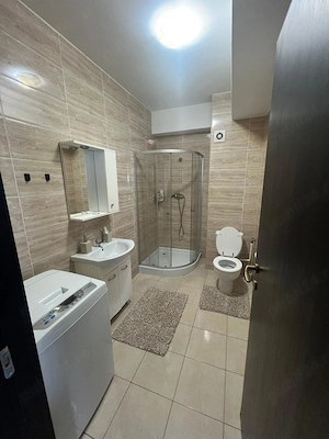 DE VÂNZARE APARTAMENT 2 camere zona cluburi Mamaia - imagine 14